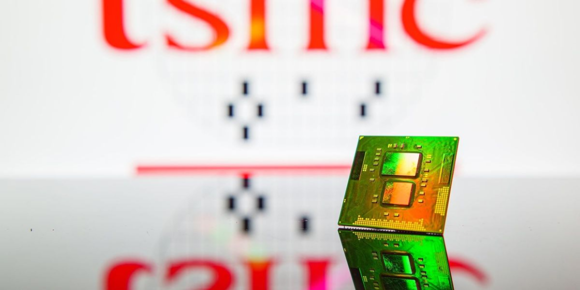 TSMC Boosts Revenue Expectations as US Policy Concerns Weigh on Chipmakers